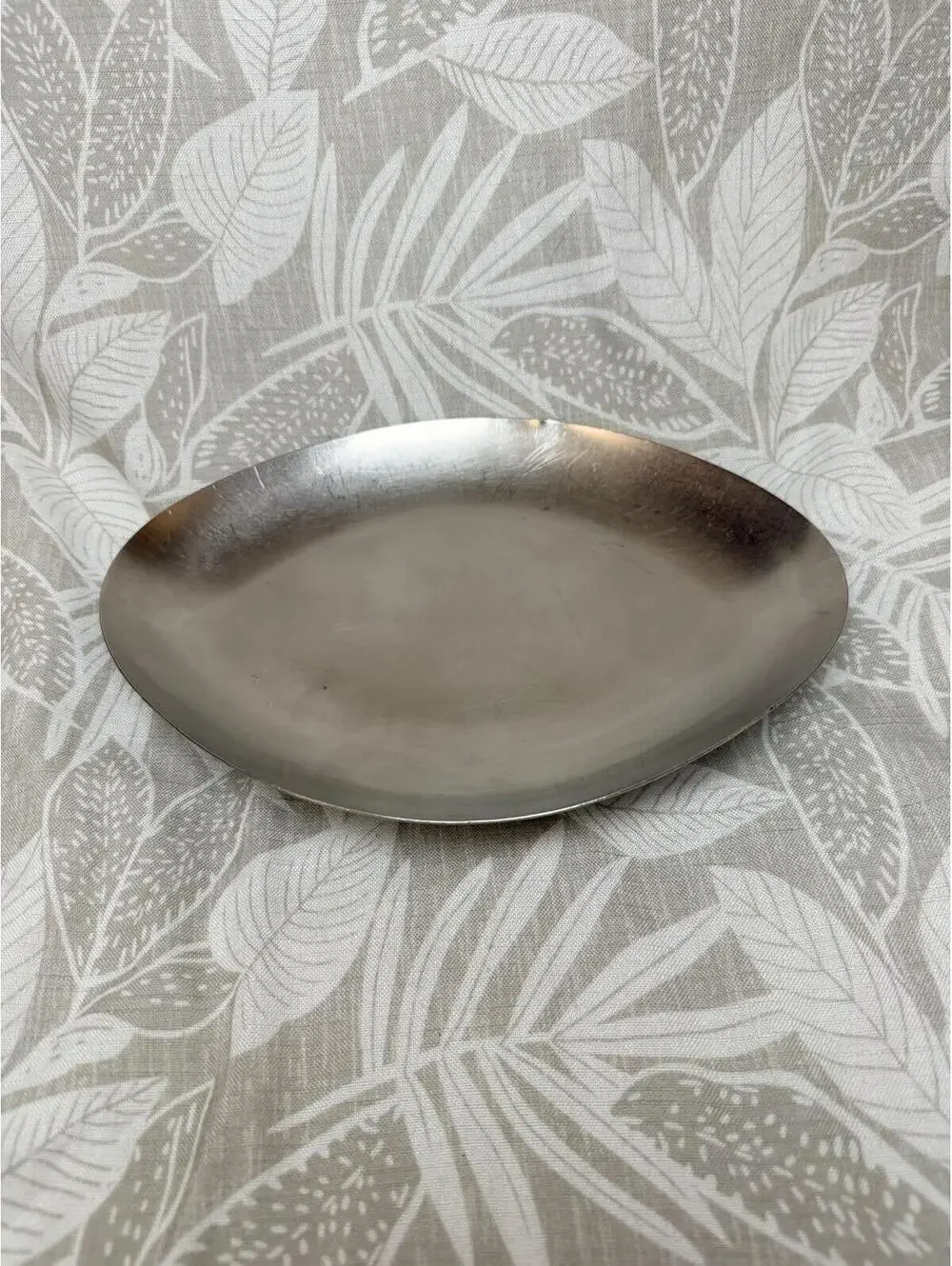 MCM Wear-Brite 18-8 Stainless Steel Pedestal Serving Dish Oval 10.5”